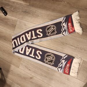 Rebook NHL Scarf